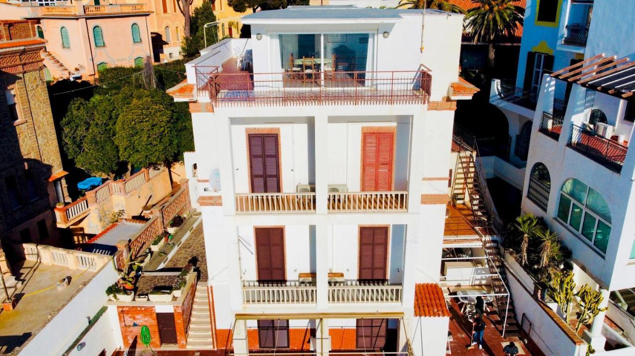 Be Your Home - Appartamento 4 Camere Sul Mare Scesa Al Mare Privata Santa Marinella Bagian luar foto