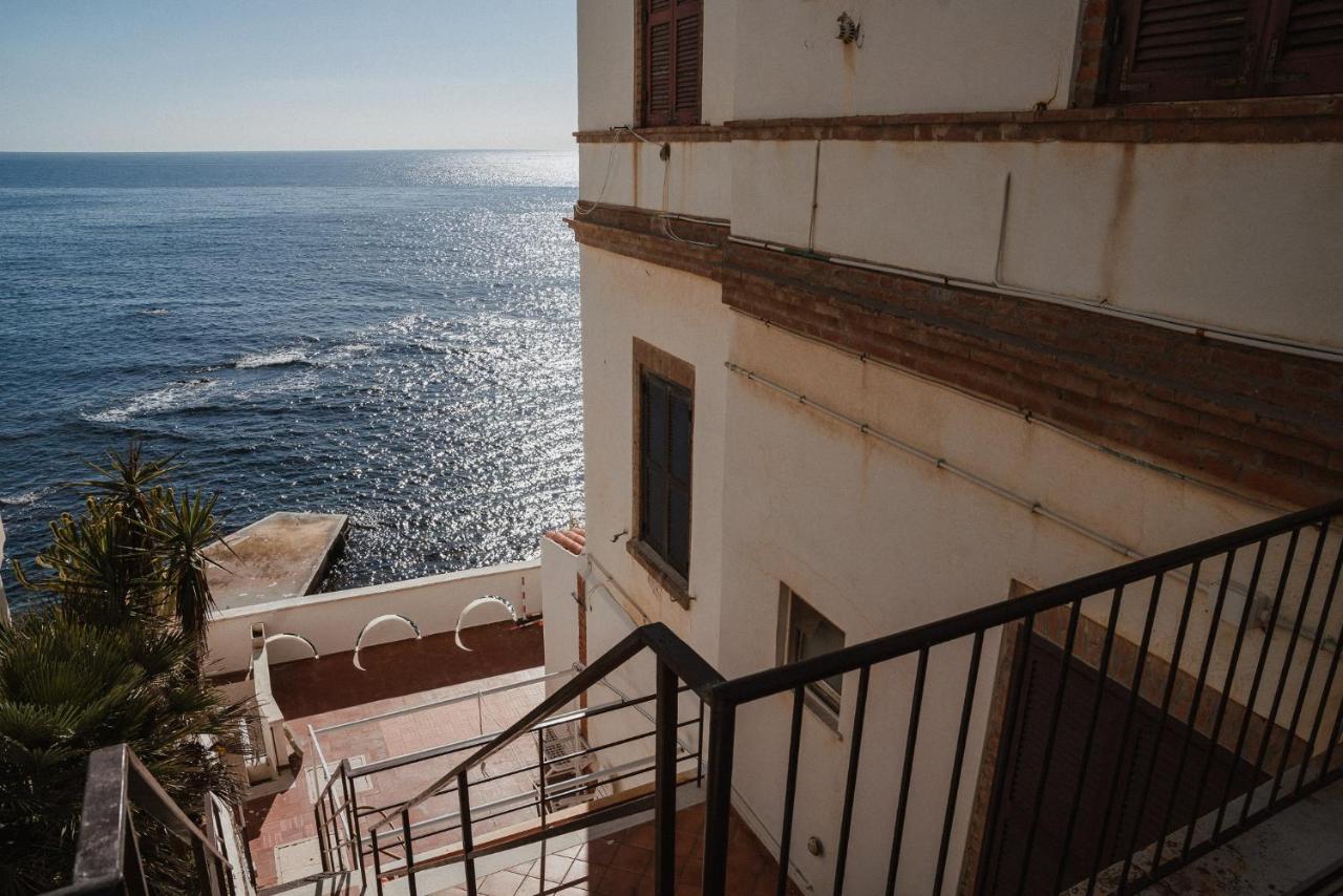Be Your Home - Appartamento 4 Camere Sul Mare Scesa Al Mare Privata Santa Marinella Bagian luar foto