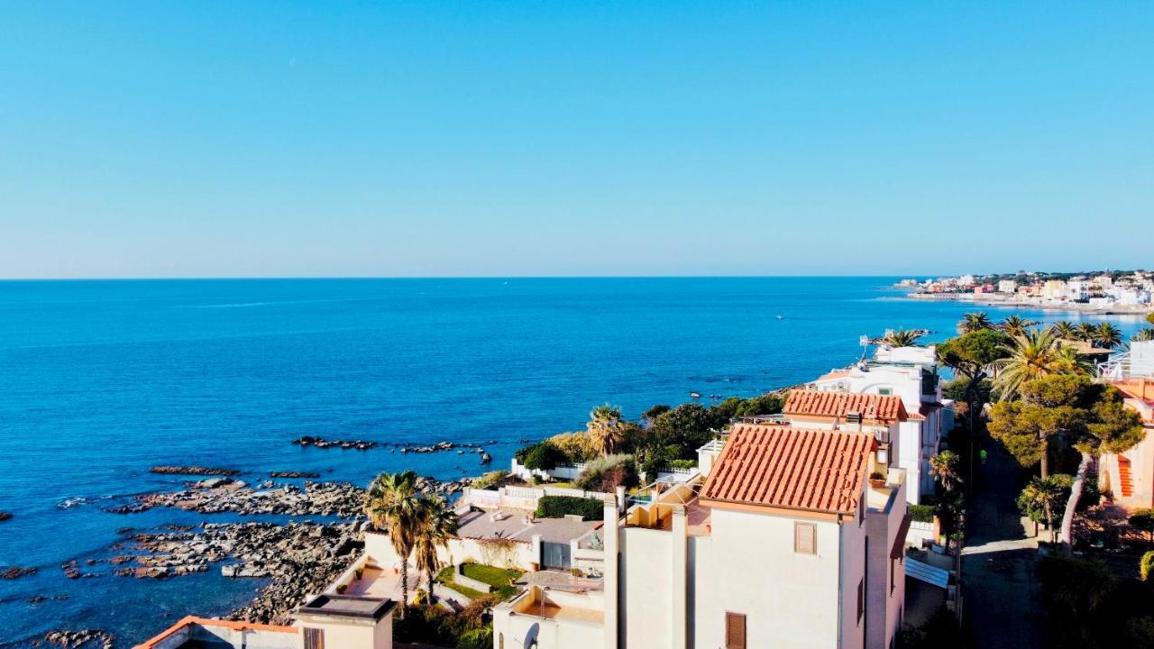 Be Your Home - Appartamento 4 Camere Sul Mare Scesa Al Mare Privata Santa Marinella Bagian luar foto