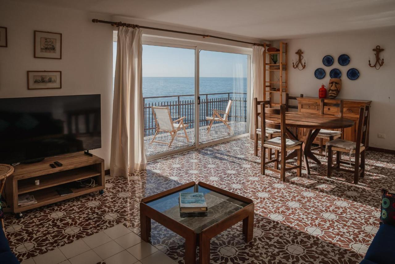 Be Your Home - Appartamento 4 Camere Sul Mare Scesa Al Mare Privata Santa Marinella Bagian luar foto
