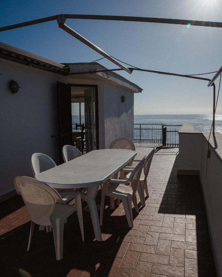 Be Your Home - Appartamento 4 Camere Sul Mare Scesa Al Mare Privata Santa Marinella Bagian luar foto