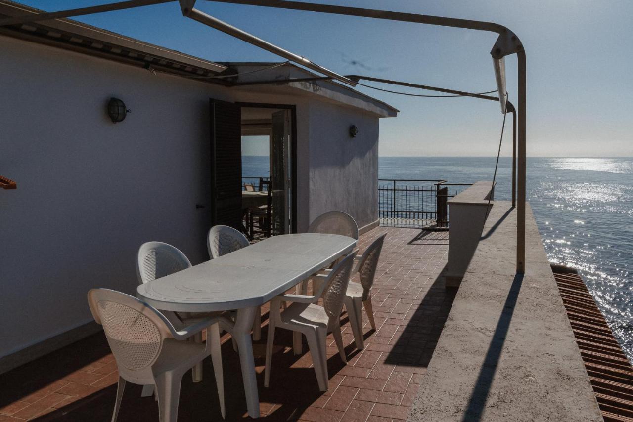 Be Your Home - Appartamento 4 Camere Sul Mare Scesa Al Mare Privata Santa Marinella Bagian luar foto